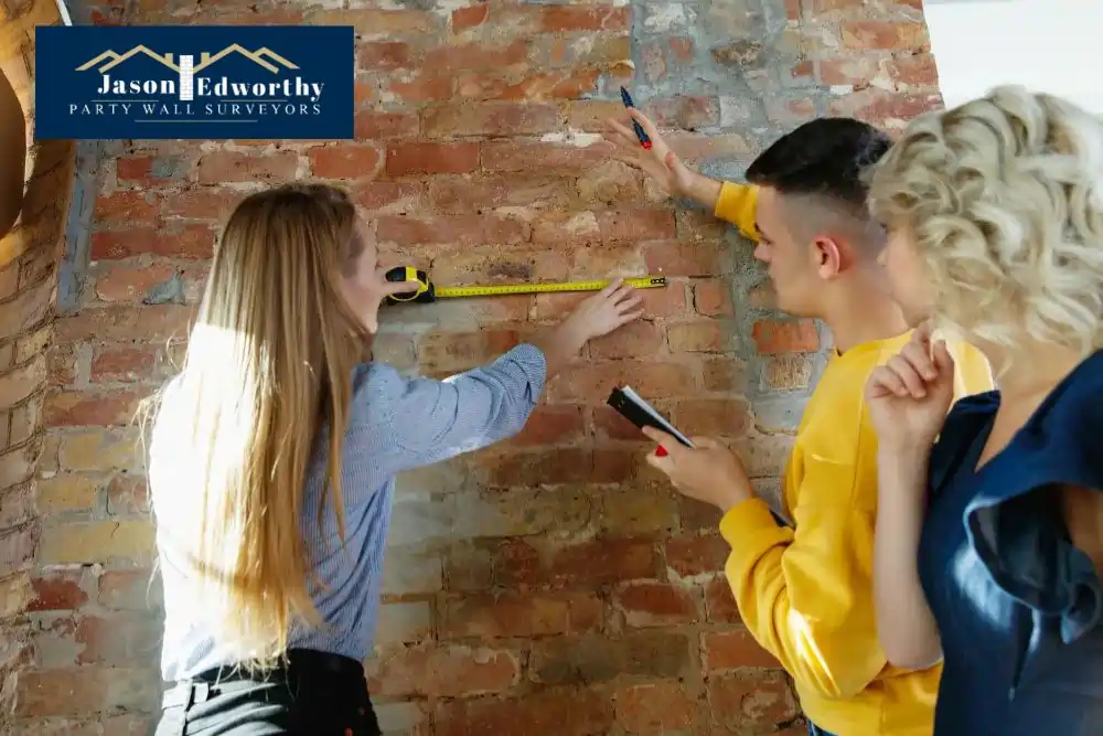What are the responsibilities of a party wall surveyor Hurstpierpoint?